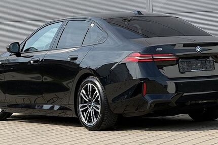 BMW i5 3.763 km 61.940 &euro; Rohr i. NB (bei Regensburg) 93352