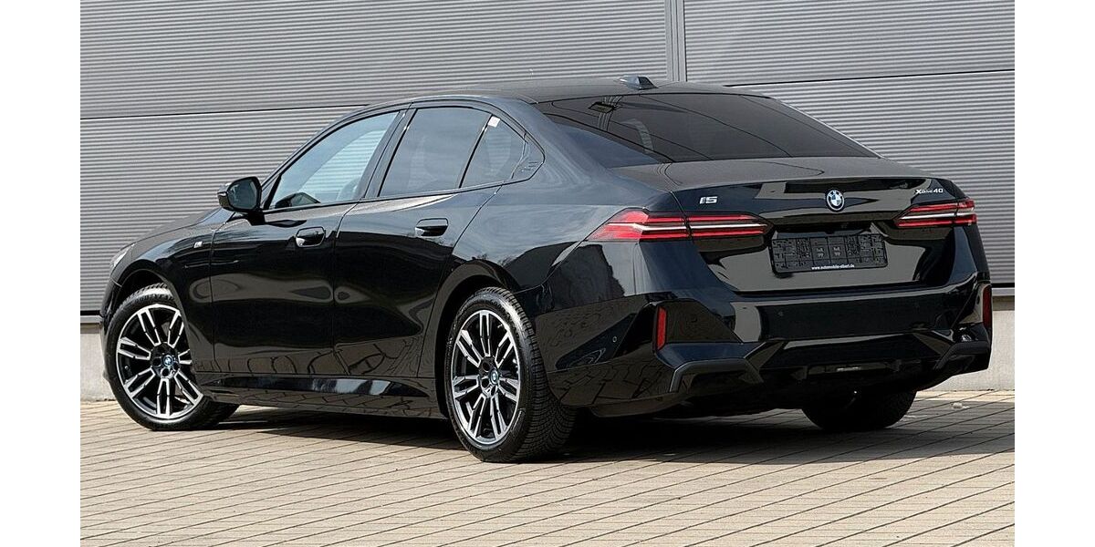 BMW i5 3.763 km 61.940 &euro; Rohr i. NB (bei Regensburg) 93352