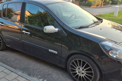 Renault Clio 220.000 km 2.290 &euro; Langenbach 85416