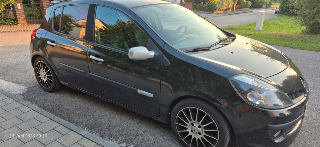 Renault Clio 220.000 km 2.290 &euro; Langenbach 85416