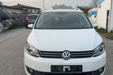 VW Touran 228.000 km 3.499 &euro; Ergoldsbach 84061