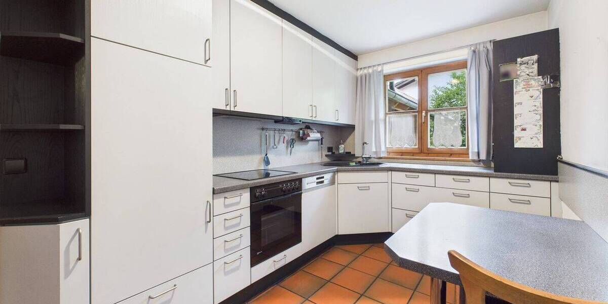 Einfamilienhaus Landshut Achdorf - 8 Zimmer, 200 m&sup2;, 995.000&euro; | Angebot:25695131