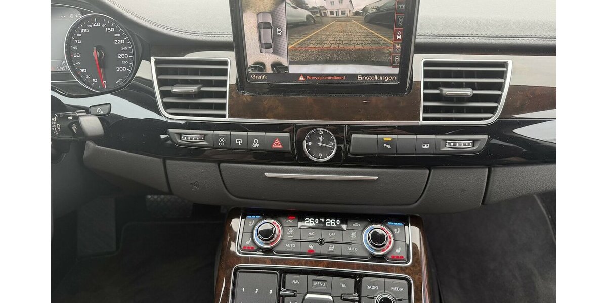 Audi A8 4.2 TDI EXCLUSIVE MATRIX 360°KAMERA MASSAGE 173.600 km 25.980 &euro; Altdorf 84032