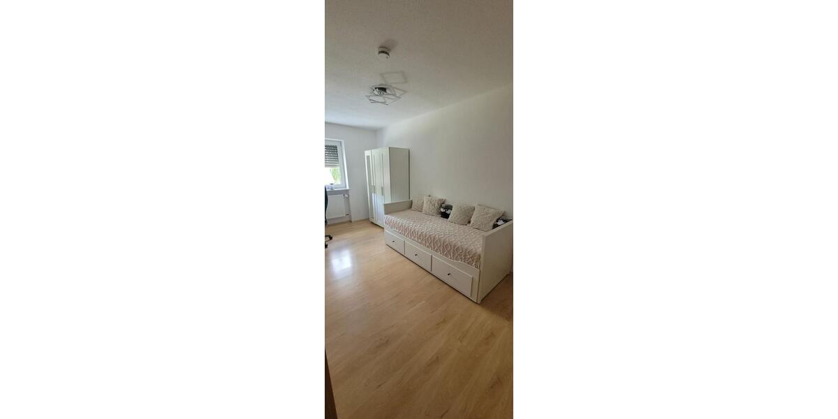 Erdgeschoßwohnung Dingolfing - 3 Zimmer, 71 m&sup2;, 1.120&euro; | Angebot:26639961