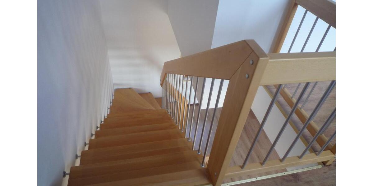 Etagenwohnung Adlkofen - 4 Zimmer, 65 m&sup2;, 330&euro; | Angebot:25641071