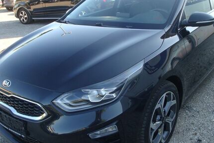 Kia ceed / Ceed 159.013 km 12.850 &euro; Neufahrn 84088