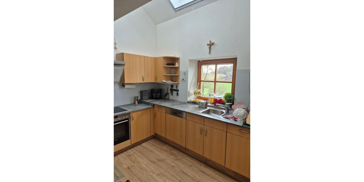 Etagenwohnung Mengkofen - 4.5 Zimmer, 93 m&sup2;, 650&euro; | Angebot:25839226