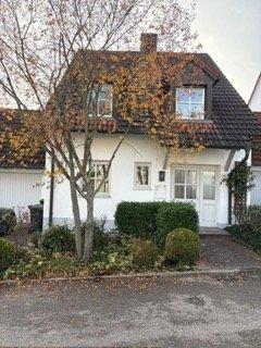 Einfamilienhaus Tiefenbach - 5 Zimmer, 160 m&sup2;, 1.640&euro; | Angebot:25991521