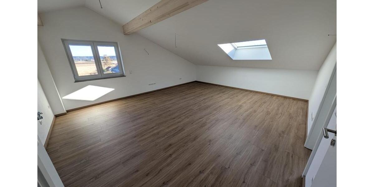 Dachgeschoßwohnung Essenbach - 2 Zimmer, 42 m&sup2;, 635&euro; | Angebot:26047082