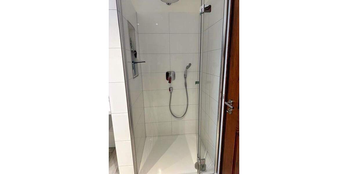 Einfamilienhaus Nandlstadt - 8 Zimmer, 300 m&sup2;, 930.000&euro; | Angebot:25716310