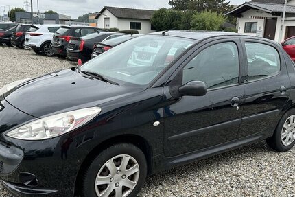 Peugeot 206+ 1.2i Klima Euro4 1.Hand 165.800 km 2.500 &euro; Altdorf 84032