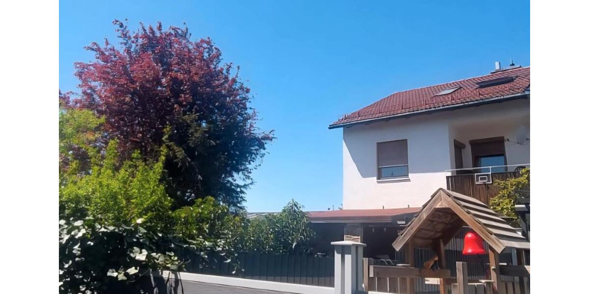 Reihenhaus Landshut - 6 Zimmer, 120 m&sup2;, 550.000&euro; | Angebot:26492502