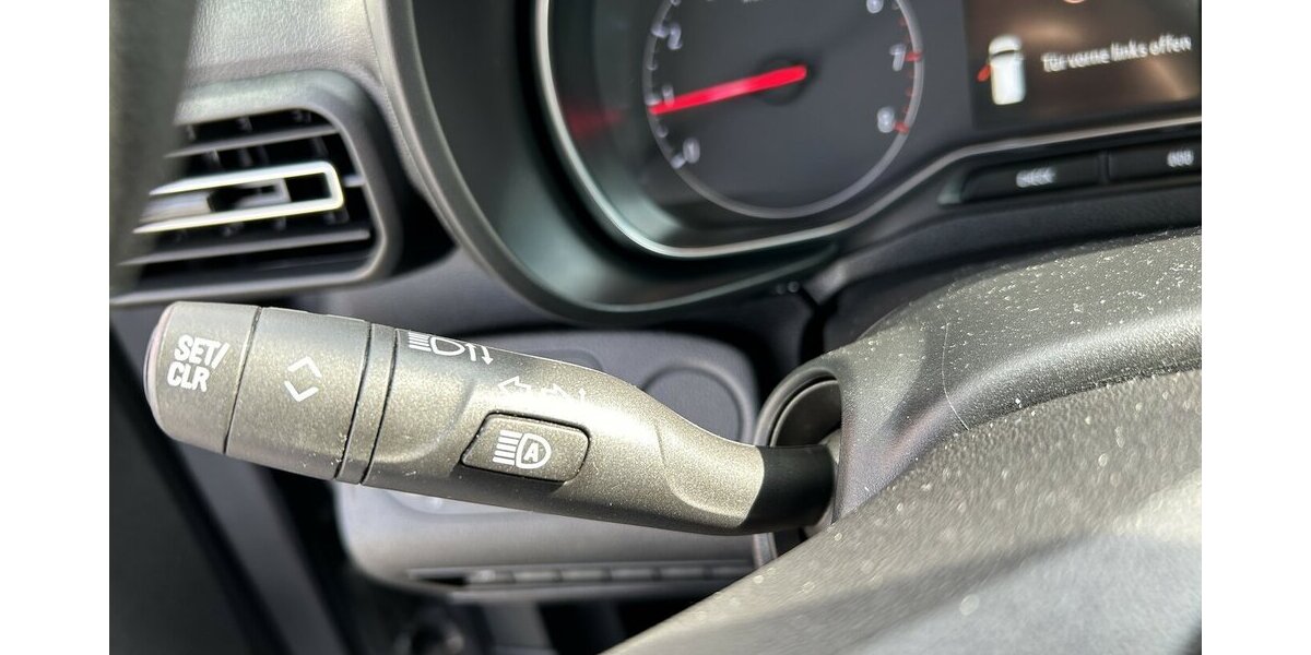 Opel Combo 1.2i Edition 1.HAND Tempomat DAB PDC 54.200 km 15.850 &euro; Altdorf 84032