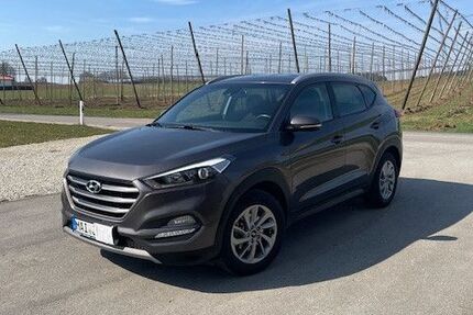 Hyundai TUCSON 130.000 km 14.300 &euro; Volkenschwand 84106