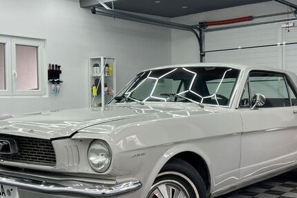 Ford Mustang 45.500 km 22.950 &euro; Altdorf 84032