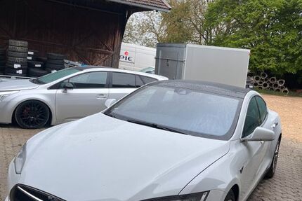Tesla Model S 175.000 km 27.900 &euro; Ergoldsbach 84061