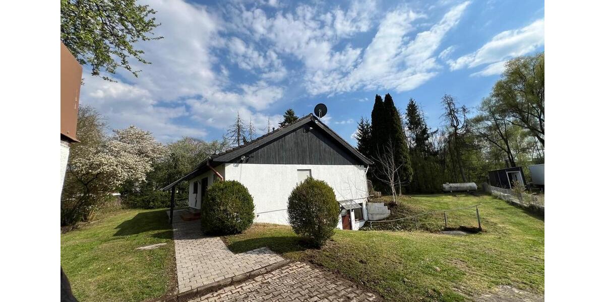 Einfamilienhaus Essenbach - 5 Zimmer, 250 m&sup2;, 2.100&euro; | Angebot:26340530