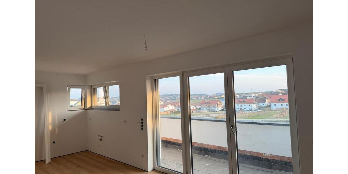 Etagenwohnung Adlkofen - 3.5 Zimmer, 97 m&sup2;, 1.340&euro; | Angebot:25891956