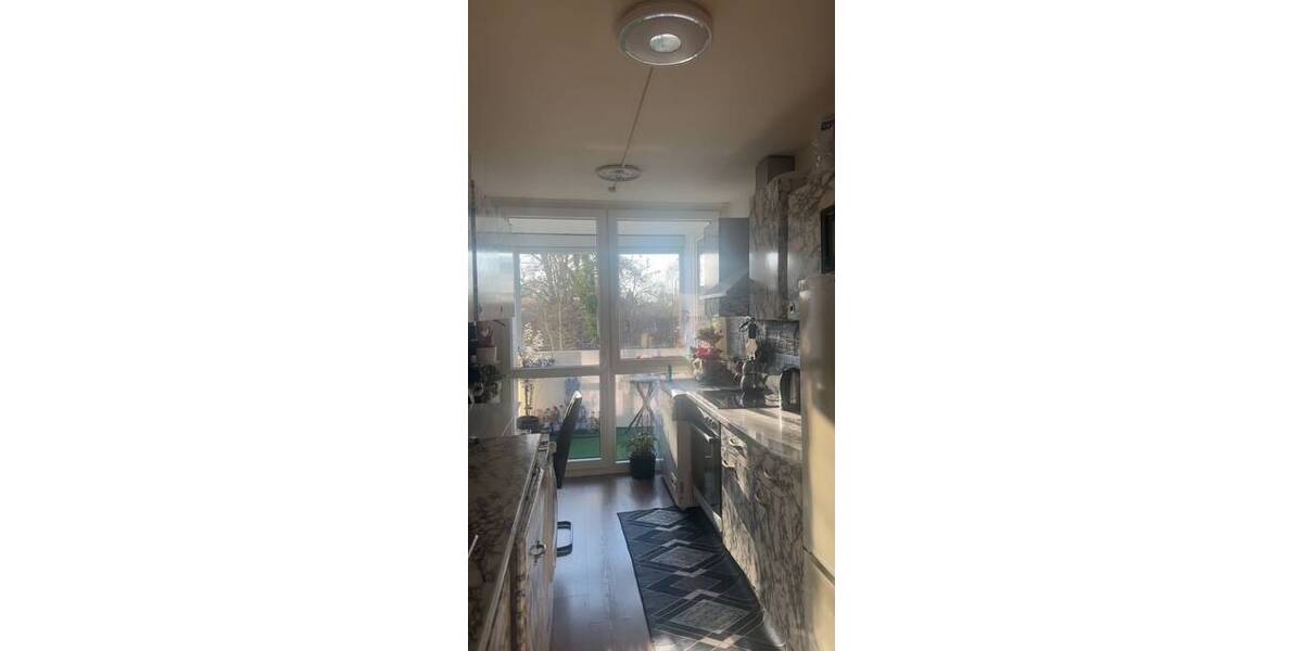 Etagenwohnung Landshut West - 4 Zimmer, 86 m&sup2;, 325.000&euro; | Angebot:25697090