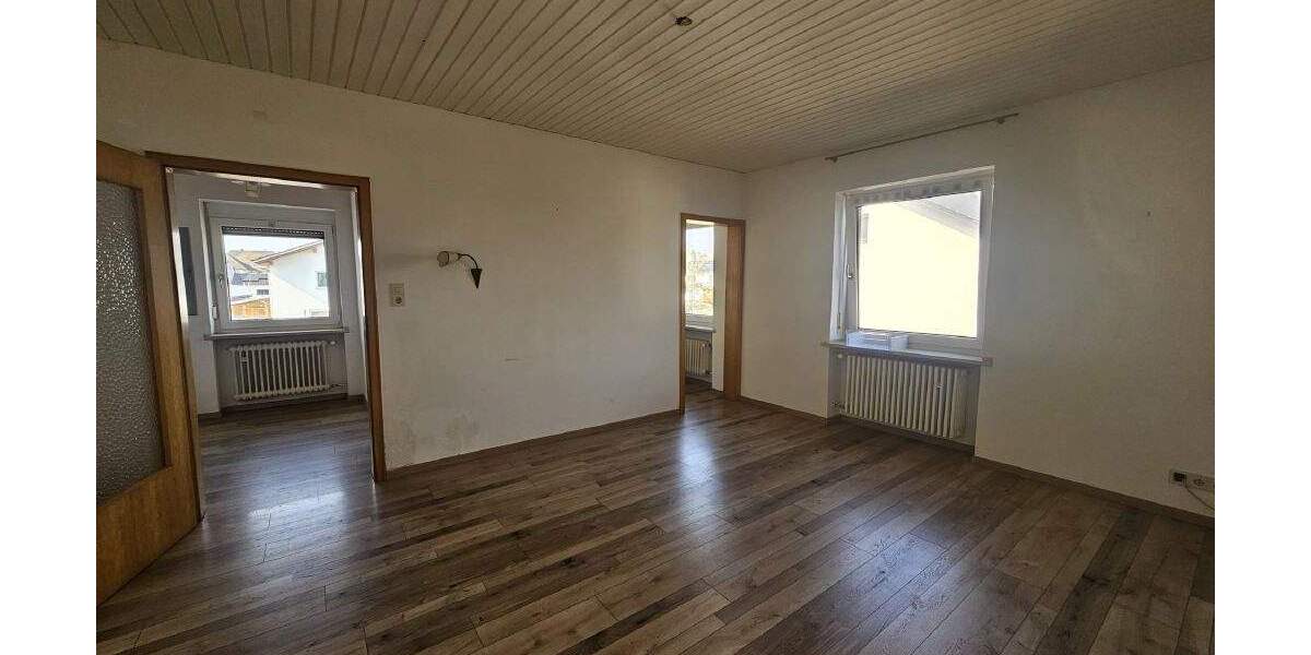 Einfamilienhaus Aham-Loizenkirchen Loizenkirchen - 9 Zimmer, 213 m&sup2;, 435.000&euro; | Angebot:25770490