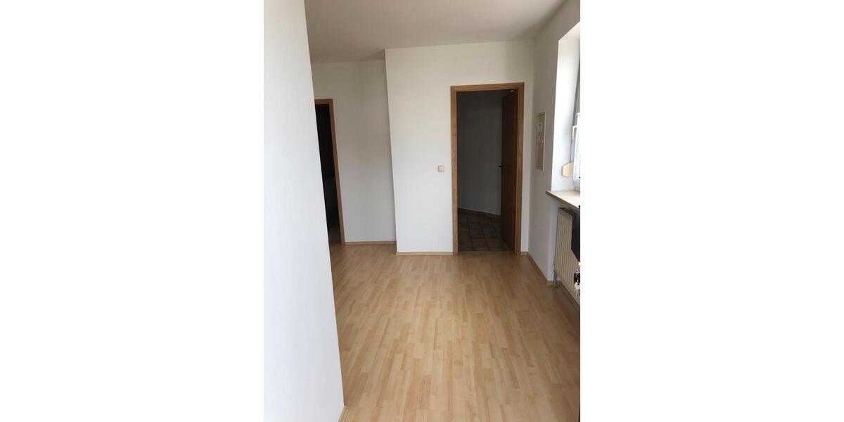 Erdgeschoßwohnung Rottenburg an der Laaber - 1 Zimmer, 33 m&sup2;, 350&euro; | Angebot:26021044