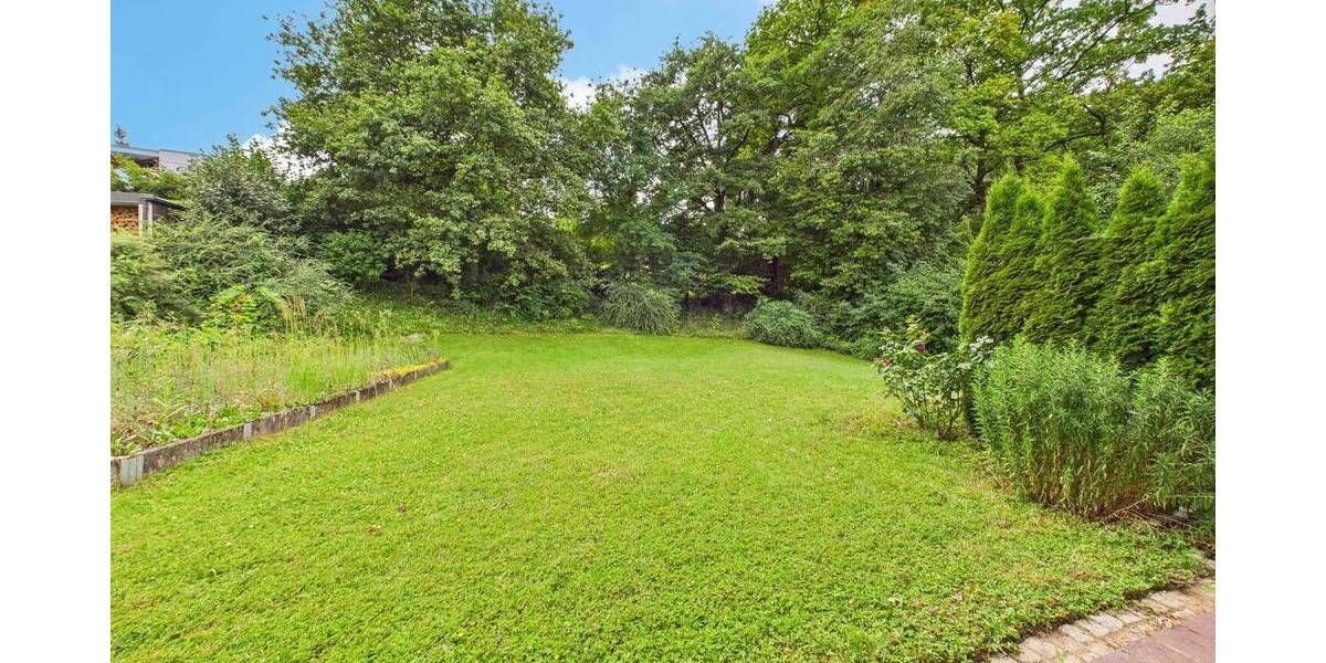 Einfamilienhaus Landshut Achdorf - 8 Zimmer, 200 m&sup2;, 995.000&euro; | Angebot:25695131