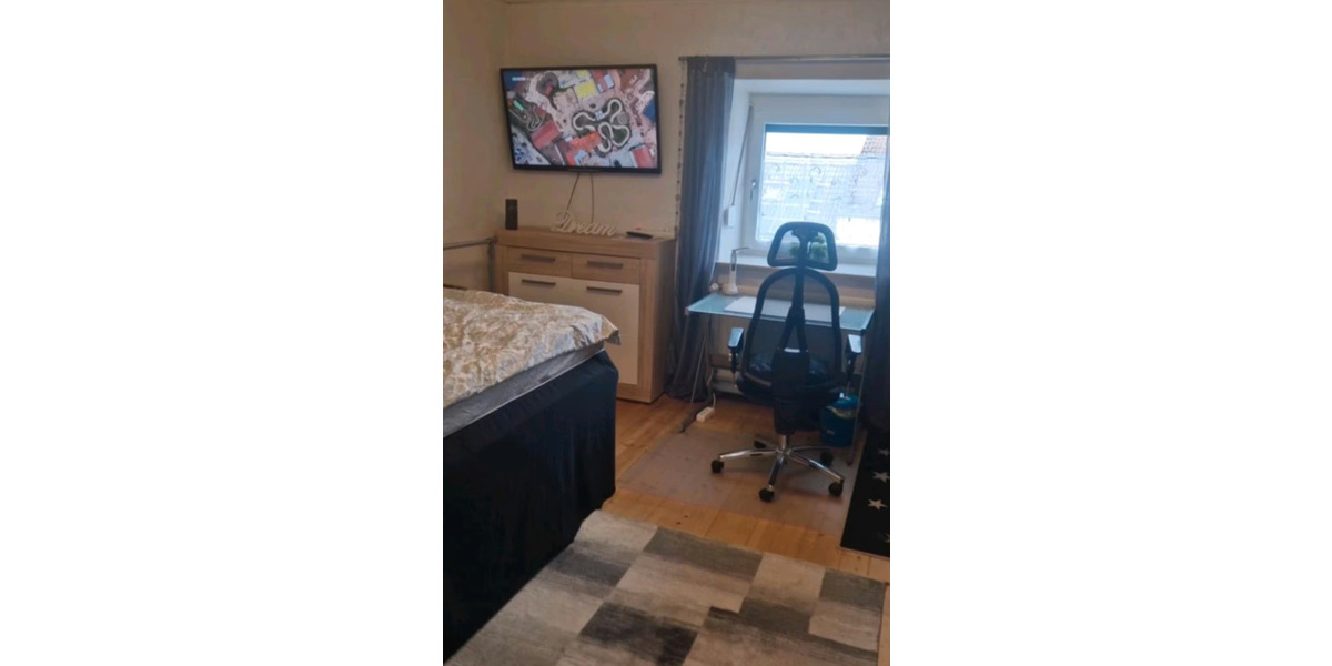 Etagenwohnung Landshut - 1 Zimmer, 16 m&sup2;, 375&euro; | Angebot:25131875