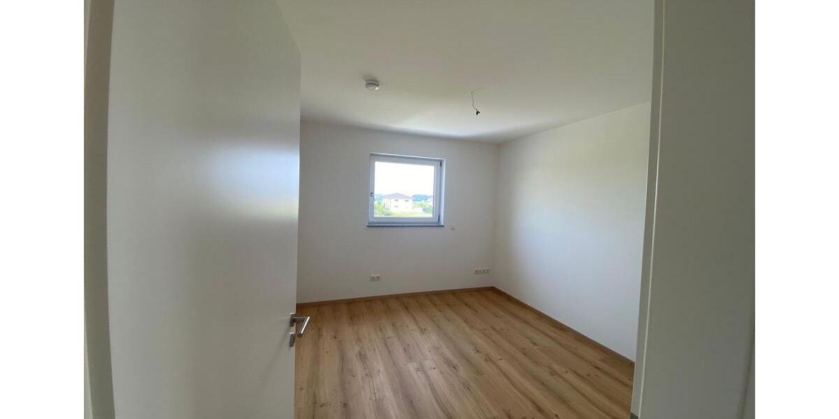 Einfamilienhaus Adlkofen - 4.5 Zimmer, 165 m&sup2;, 1.890&euro; | Angebot:26635818