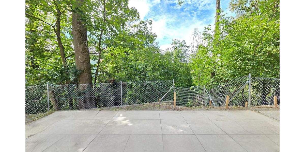 Terrassenwohnung Landshut Berg - 2 Zimmer, 84 m&sup2;, 1.340&euro; | Angebot:25801433