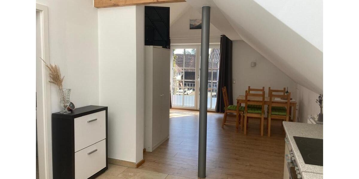 Dachgeschoßwohnung Gerzen - 1 Zimmer, 30 m&sup2;, 340&euro; | Angebot:25827623