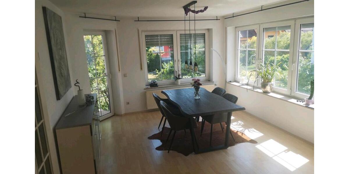 Erdgeschoßwohnung Essenbach - 5 Zimmer, 150 m&sup2;, 1.430&euro; | Angebot:26591666