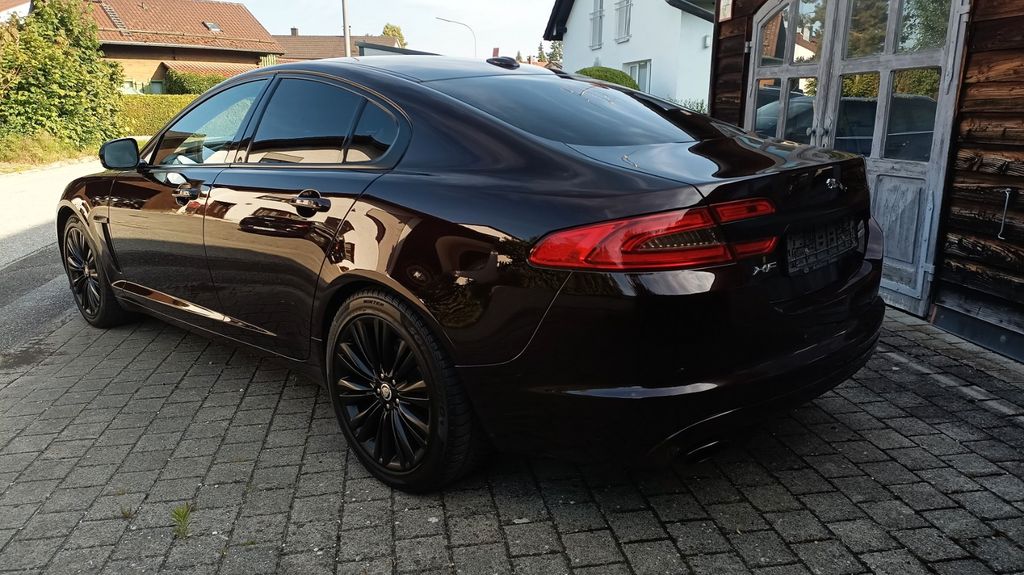 Jaguar XF 199.500 km 8.680 &euro; Velden 84149