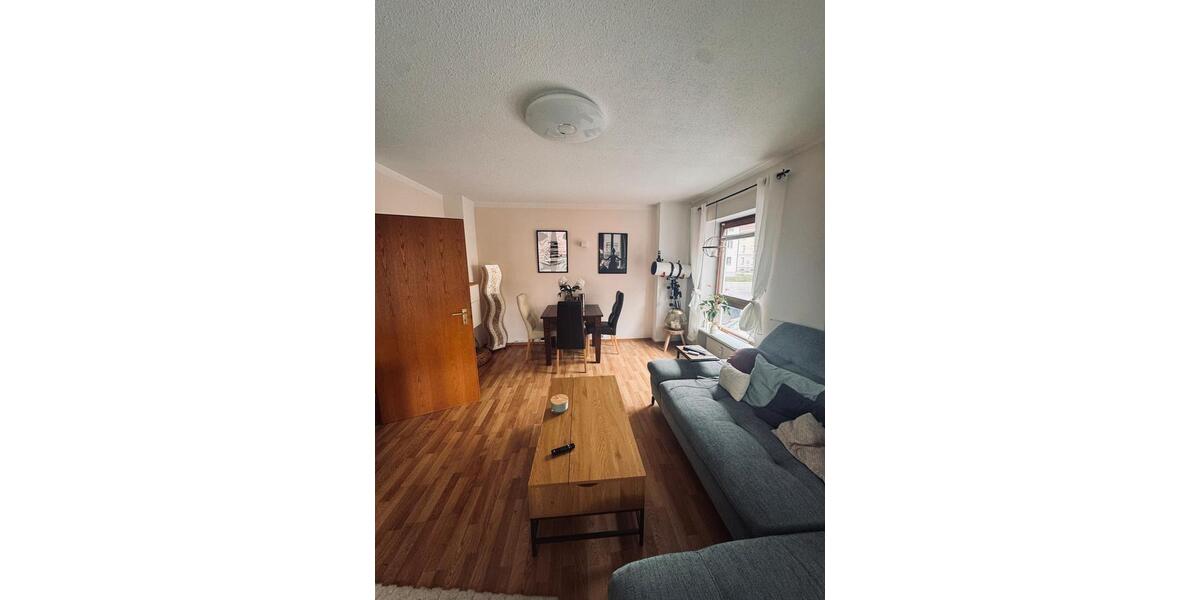 Hochparterre Landshut - 2.5 Zimmer, 61 m&sup2;, 1.150&euro; | Angebot:25989118