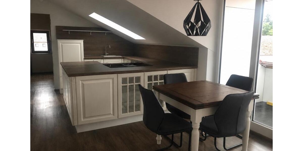 Dachgeschoßwohnung Berglern - 2 Zimmer, 50 m&sup2;, 970&euro; | Angebot:26638662