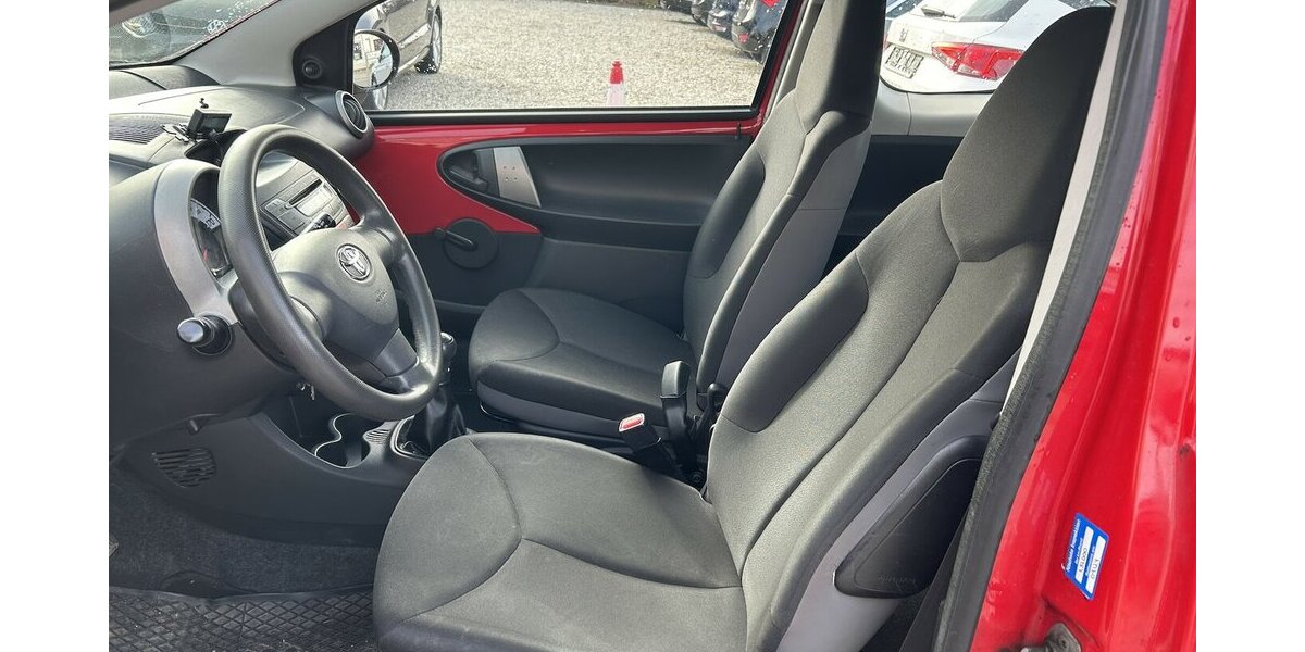 Toyota Aygo Basis 1.0i Euro5 1.Hand 182.600 km 2.500 &euro; Altdorf 84032