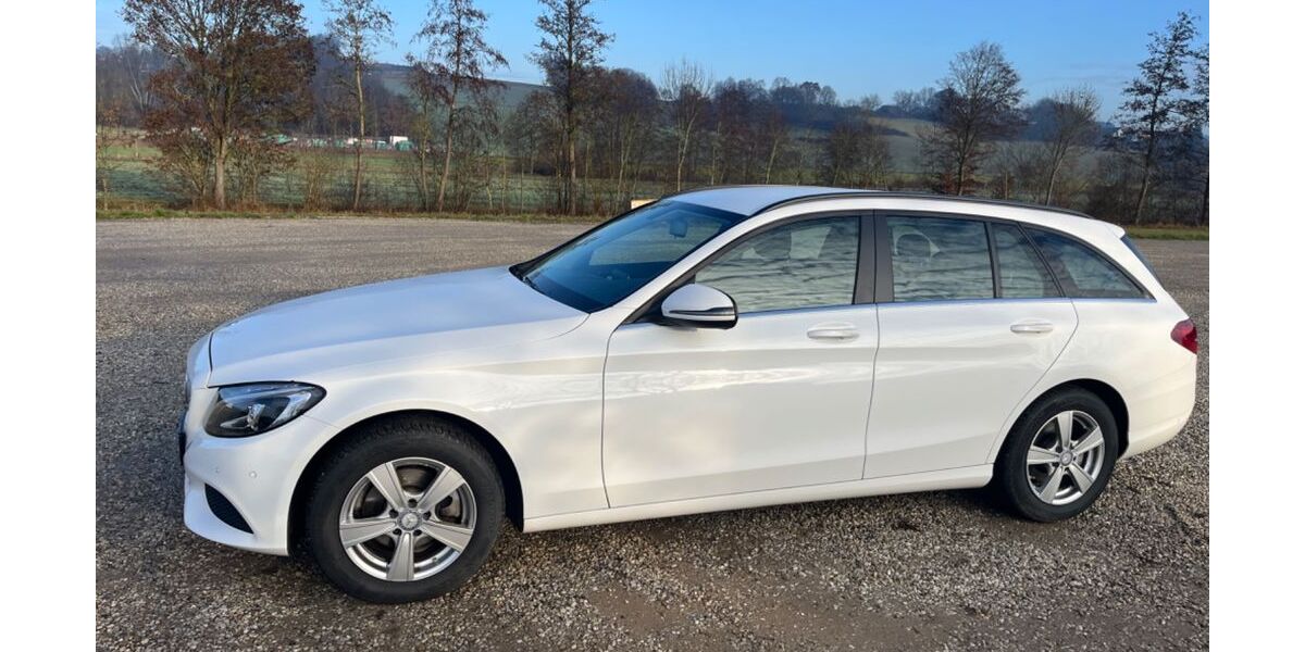 Mercedes-Benz C 180 153.000 km 9.999 &euro; Furth 84095