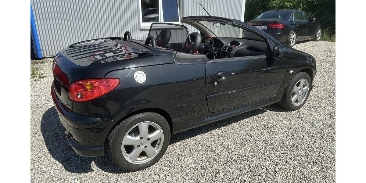Peugeot 206 CC Platinum Leder Klima SHZ 185.000 km 1.450 &euro; Altdorf 84032