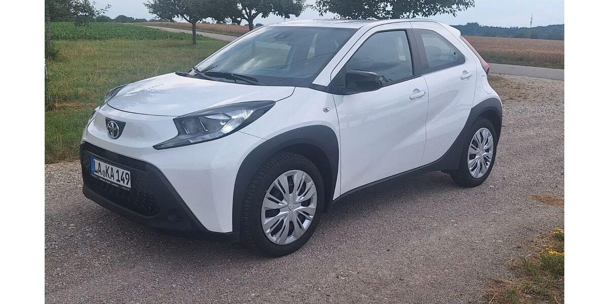 Toyota Aygo (X) 8.700 km 15.900 &euro; Landshut / Ergolding 84030