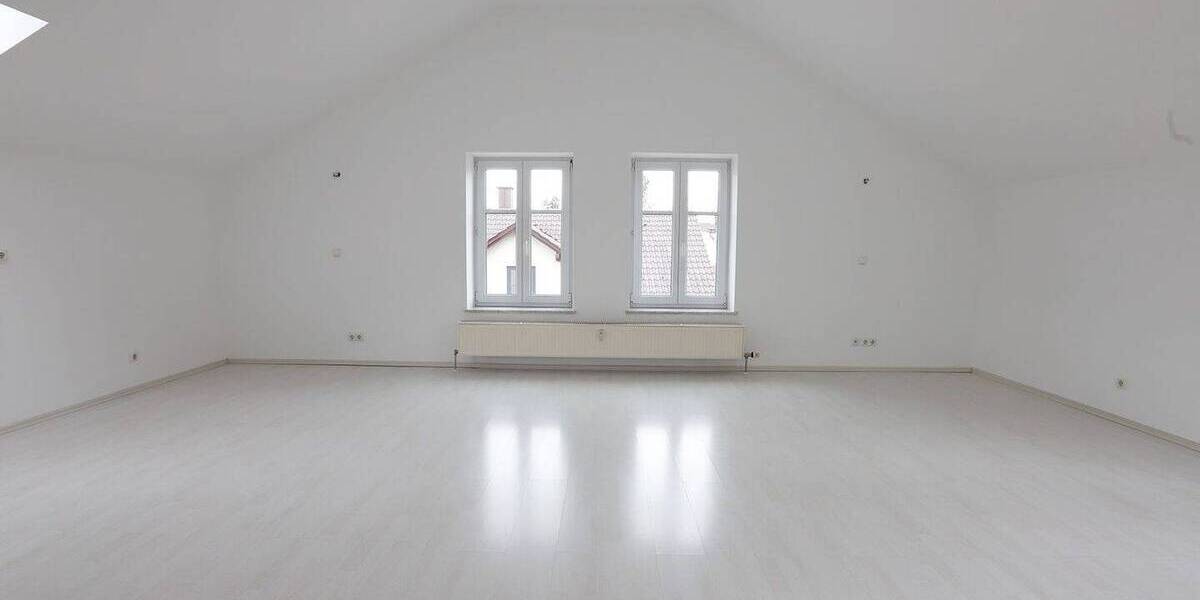 Etagenwohnung Vilsbiburg - 3 Zimmer, 106 m&sup2;, 1.000&euro; | Angebot:25745606