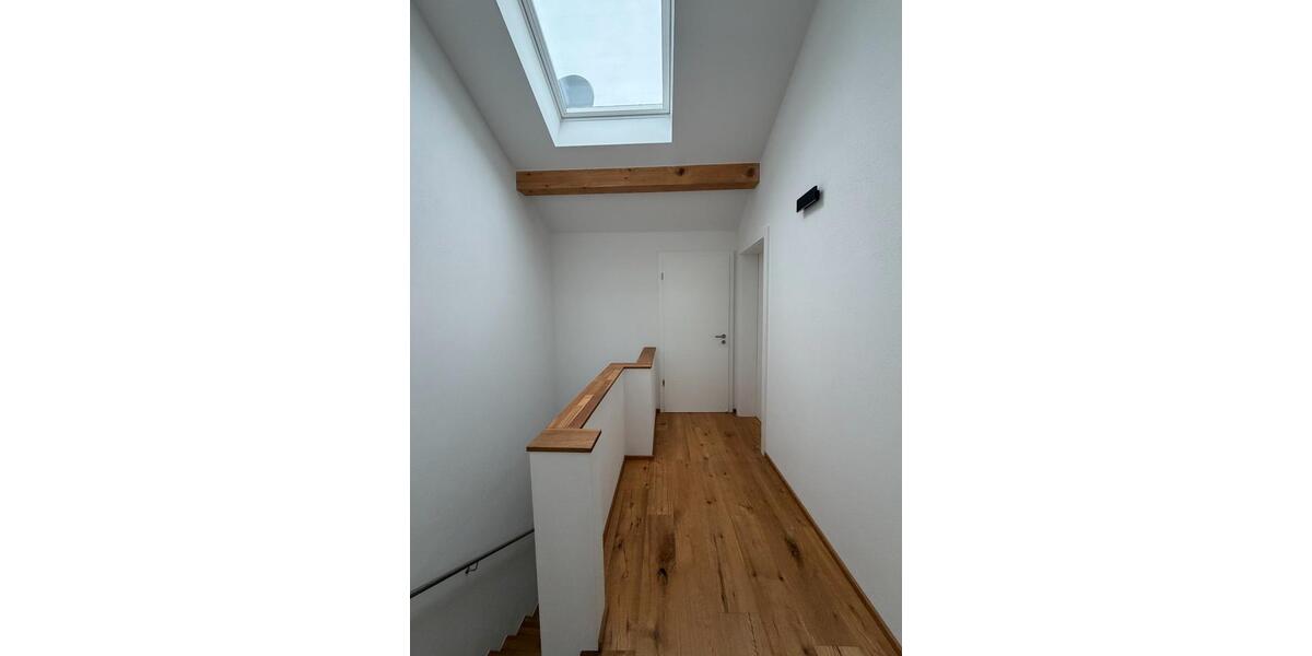Reihenhaus Ergolding - 6 Zimmer, 148 m&sup2;, 695.000&euro; | Angebot:26125543