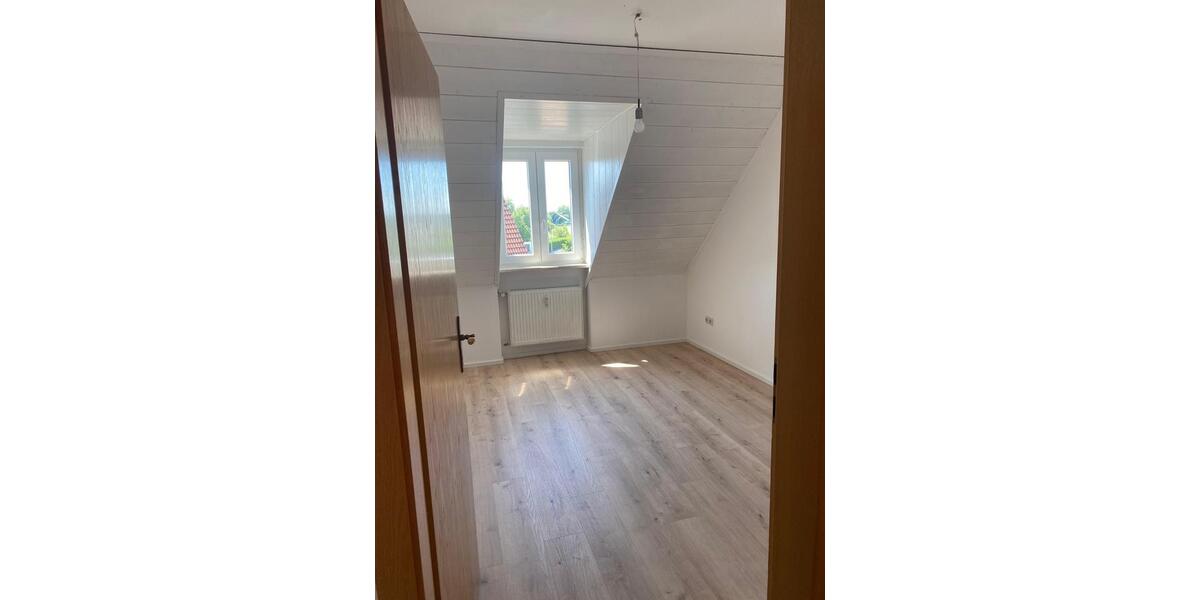 Maisonettenwohnung Moosburg an der Isar - 4.5 Zimmer, 92 m&sup2;, 1.350&euro; | Angebot:25403404