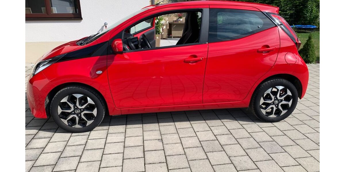 Toyota Aygo (X) 38.000 km 9.900 &euro; Weihenstephan 84098