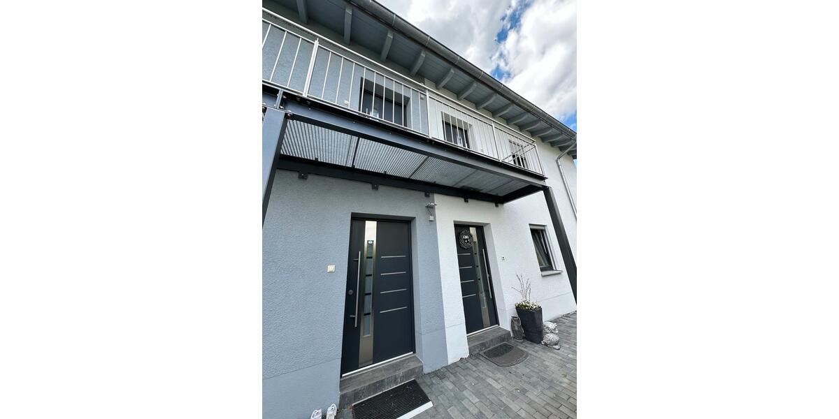 Etagenwohnung Mallersdorf-Pfaffenberg Pfaffenberg - 3 Zimmer, 80 m&sup2;, 850&euro; | Angebot:26006501