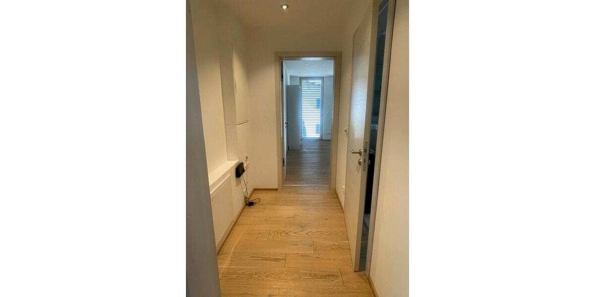 Einfamilienhaus Bruckberg - 3 Zimmer, 145 m&sup2;, 1.600&euro; | Angebot:26478221