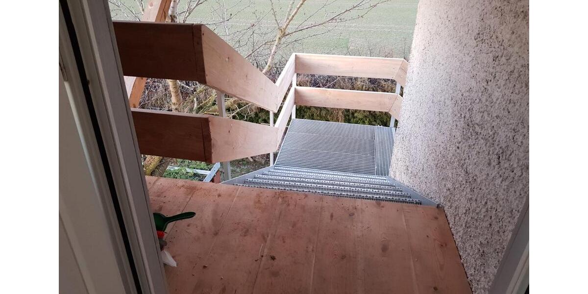 Dachgeschoßwohnung Vilsbiburg - 3 Zimmer, 81 m&sup2;, 700&euro; | Angebot:27623687