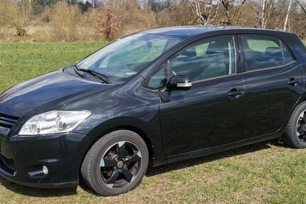 Toyota Auris 152.000 km 4.500 &euro; Dorfen 84405
