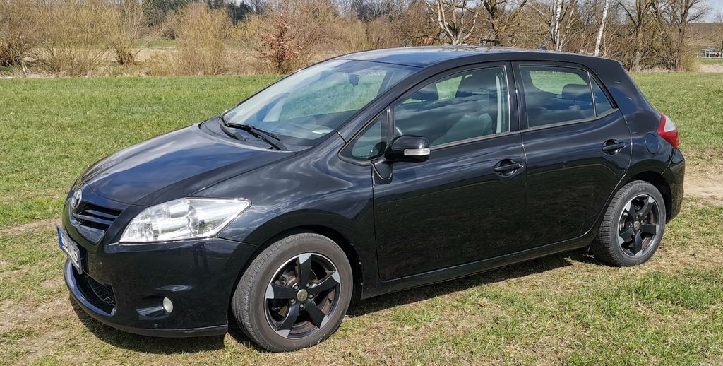 Toyota Auris 152.000 km 4.500 &euro; Dorfen 84405