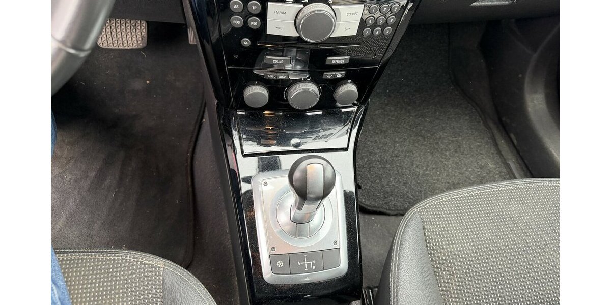 Opel Astra 1.6i 1.Hand Automatik Teilleder Xenon AHK 66.700 km 4.900 &euro; Altdorf 84032