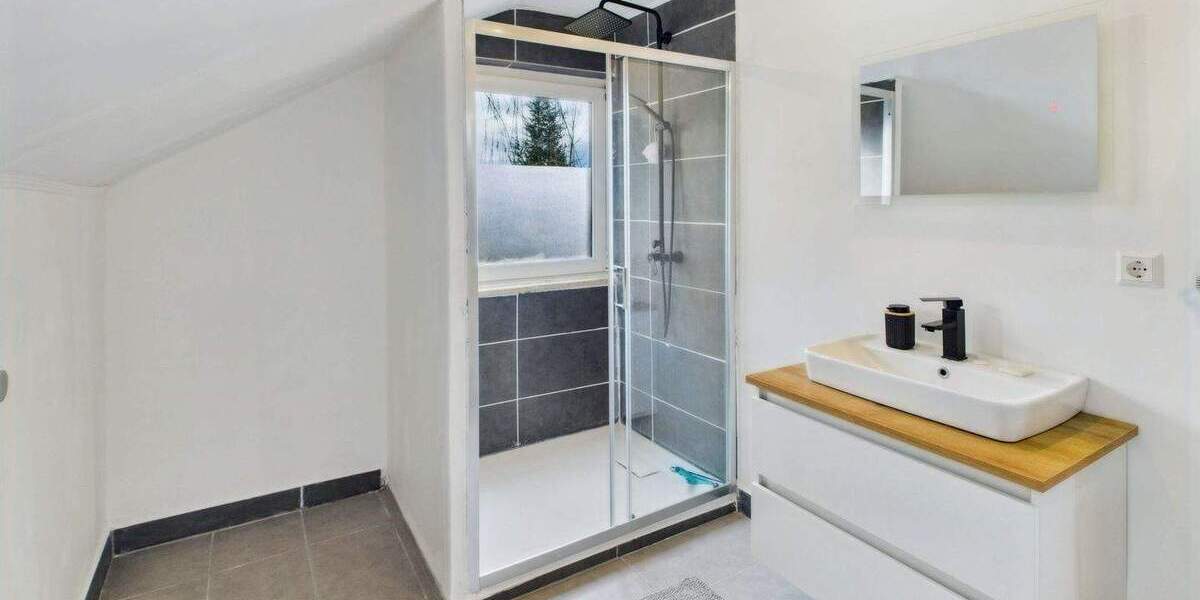 Einfamilienhaus Buch - 8 Zimmer, 236 m&sup2;, 985.000&euro; | Angebot:25744253