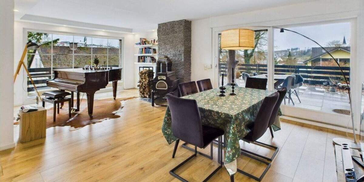 Einfamilienhaus Buch - 8 Zimmer, 236 m&sup2;, 985.000&euro; | Angebot:25744253